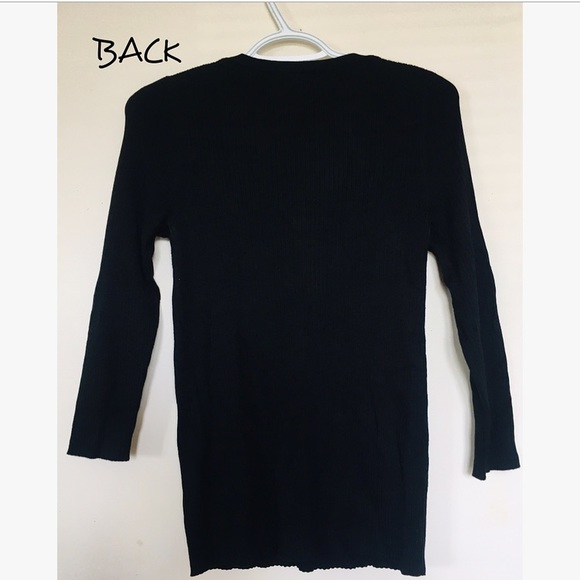 Black Long sleeve🖤 - Picture 2 of 2